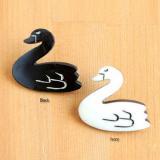 Boneブローチ Swan