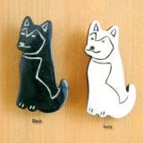 Boneブローチ Husky